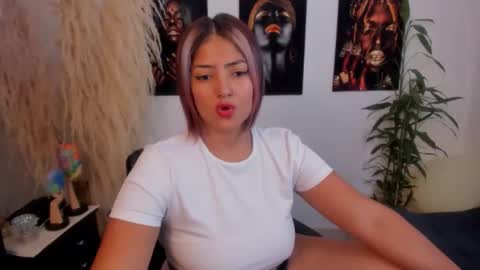 Snapshot of 1wayra chatting on 5, 11, 2025 1wayra online show from 5, 11, 2025