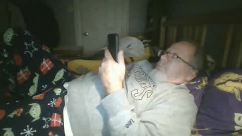 Snapshot of 2003dynawideglide chatting on 21, 12, 2025 2003dynawideglide online show from 21, 12, 2025