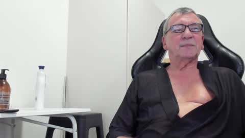 Henk online show from 8, 12, 2024