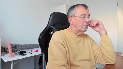 Henk online show from 2, 1, 2025