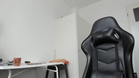 Henk online show from 28, 1, 2025