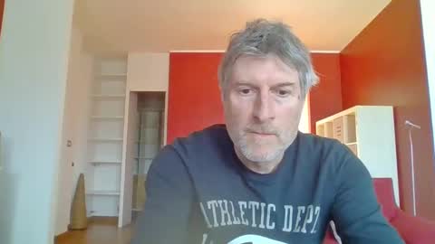 22esserre online show from 28, 2, 2025