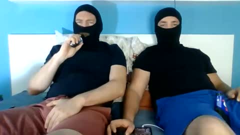 Snapshot of 2frenchfriends chatting on 6, 6, 2026 2frenchfriends online show from 6, 6, 2026