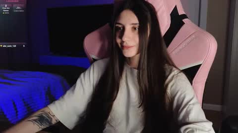 Lina       free control in pvt online show from 15, 3, 2026