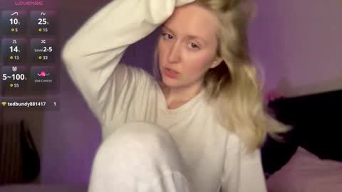 Snapshot of 2kepler22b chatting on 29, 10, 2025  . online show from 29, 10, 2025