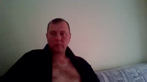 Snapshot of 2ndlipeater chatting on 3, 10, 2025 Girts online show from 3, 10, 2025
