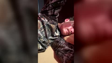 Snapshot of 2pac200022 chatting on 20, 3, 2026 2pac200022 online show from 20, 3, 2026