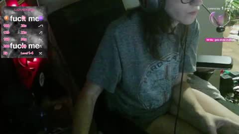 Snapshot of 2photogs_raw chatting on 9, 9, 2025 2photogs_raw online show from 9, 9, 2025