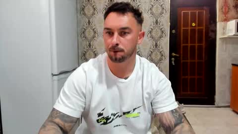 2sexymuscles online show from 7, 5, 2026