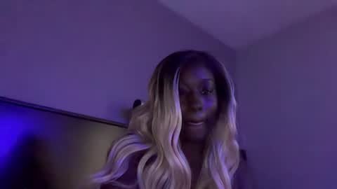 GamerBaddieLux online show from 9, 9, 2025