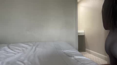 GamerBaddieLux online show from 14, 11, 2025