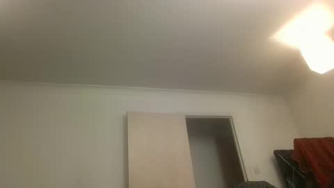 33UK online show from 17, 12, 2024