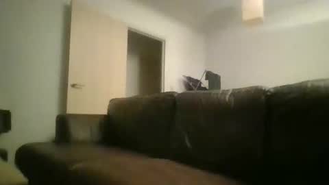 33UK online show from 3, 3, 2025