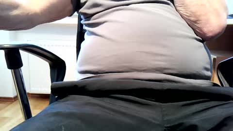 Snapshot of 35cam chatting on 20, 10, 2025 35cam online show from 20, 10, 2025