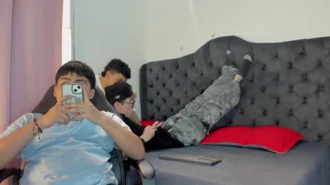 Guy 1  Guy 2  Guy 3. online show from 15, 11, 2025