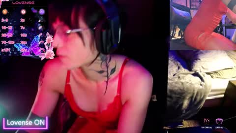 Snapshot of 3shycat3 chatting on 23, 11, 2025 3ShyCat3 online show from 23, 11, 2025