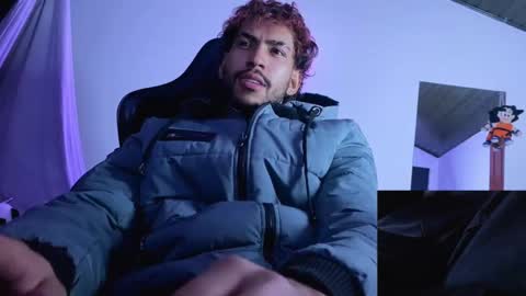 Snapshot of 3v1l_ chatting on 17, 11, 2025 E V I L online show from 17, 11, 2025