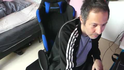 Larese Carlo online show from 6, 3, 2026