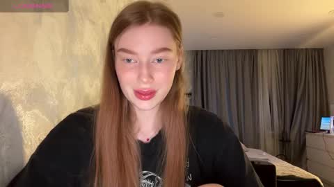 Snapshot of 5th_e1ement chatting on 21, 11, 2025 5th_e1ement online show from 21, 11, 2025