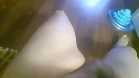 Snapshot of 5tone_bon3 chatting on 12, 1, 2025 5tone_bon3 online show from 12, 1, 2025