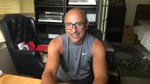 Snapshot of 66sexytime99 chatting on 1, 7, 2026 daddy vegas for single women and couples here online show from 1, 7, 2026