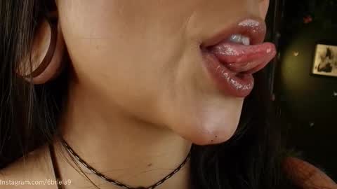 B R I E L A  online show from 11, 3, 2026