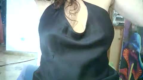 Snapshot of 77lilu chatting on 18, 9, 2025 Lilu online show from 18, 9, 2025