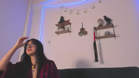    online show from 9, 11, 2025