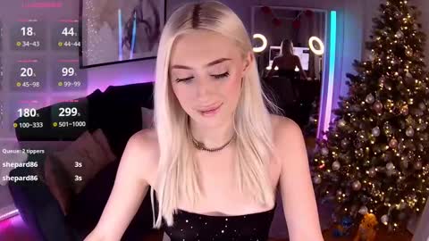 Snapshot of 7loren_wood7 chatting on 26, 12, 2024 Loren Wood online show from 26, 12, 2024