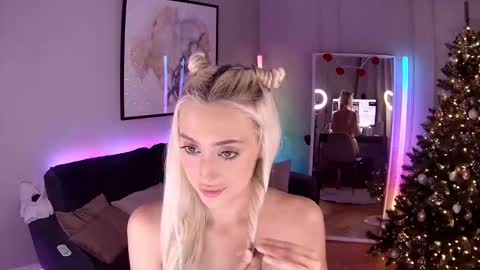 Snapshot of 7loren_wood7 chatting on 15, 1, 2025 Loren Wood online show from 15, 1, 2025