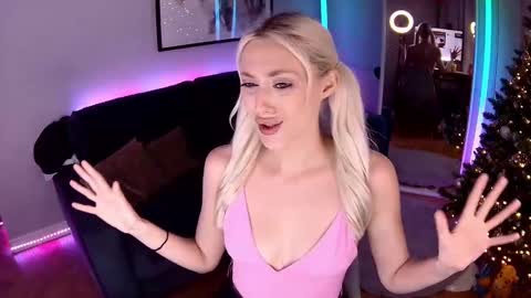 Snapshot of 7loren_wood7 chatting on 19, 1, 2025 Loren Wood online show from 19, 1, 2025