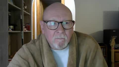  Papi  online show from 10, 1, 2025