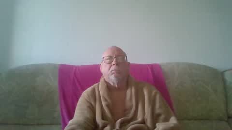  Papi  online show from 2, 2, 2025