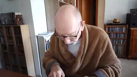  Papi  online show from 22, 11, 2025