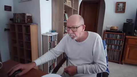 Snapshot of 7thsojourn chatting on 25, 4, 2026 Papi online show from 25, 4, 2026