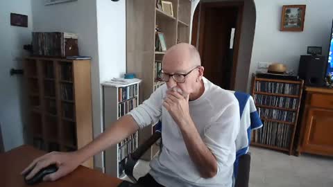 Snapshot of 7thsojourn chatting on 26, 4, 2026 Papi online show from 26, 4, 2026