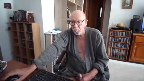 Snapshot of 7thsojourn chatting on 16, 5, 2026 Papi online show from 16, 5, 2026