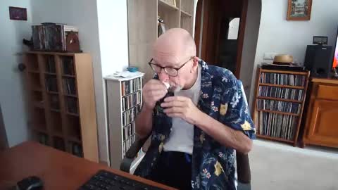 Snapshot of 7thsojourn chatting on 17, 5, 2026 Papi online show from 17, 5, 2026