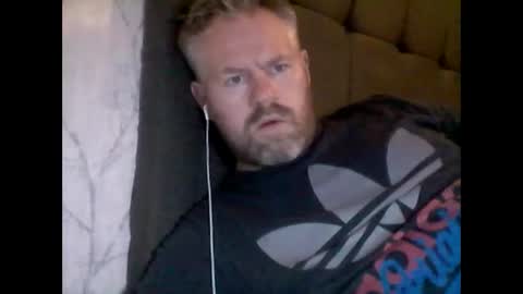 Snapshot of 81jonnyx chatting on 28, 12, 2024 81jonnyx online show from 28, 12, 2024