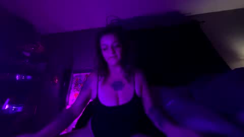 Snapshot of 88heygirlhey88 chatting on 1, 11, 2025 That girl online show from 1, 11, 2025