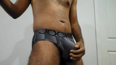 Snapshot of 8inch_desi chatting on 2, 11, 2025 8inch_desi online show from 2, 11, 2025