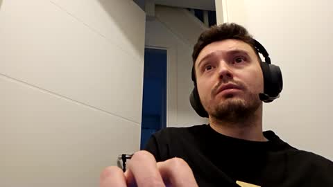 8inchdude93 online show from 11, 11, 2025