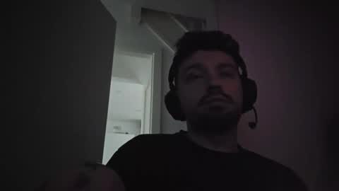 8inchdude93 online show from 22, 3, 2026