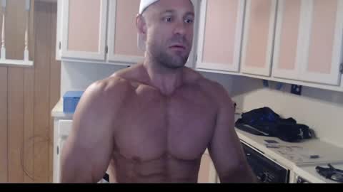 Snapshot of 9fat_inches chatting on 6, 6, 2026 9 fat inches online show from 6, 6, 2026