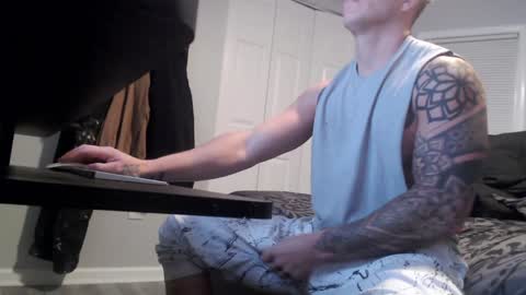 9inchbulll online show from 2, 1, 2025