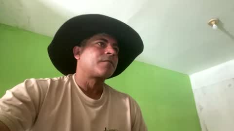 Snapshot of 9vinhocamshow chatting on 18, 6, 2026 9vinhocamshow online show from 18, 6, 2026