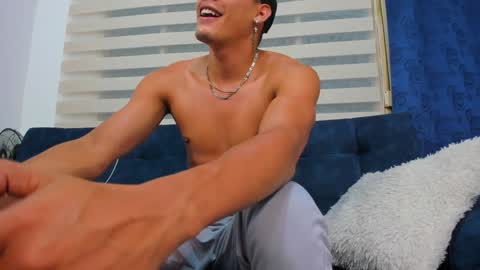 Snapshot of _0324 chatting on 2, 12, 2024 rick online show from 2, 12, 2024