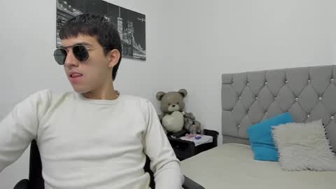 DERECK online show from 22, 2, 2026