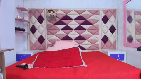  abby rouss online show from 21, 9, 2025