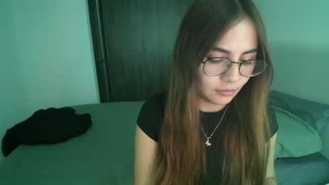 Snapshot of _abbyyyy_ chatting on 21, 2, 2025 abby 3 online show from 21, 2, 2025